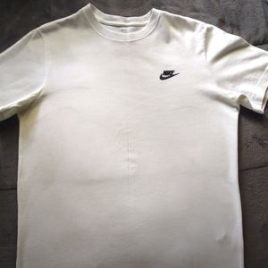 Mens Nike Tee
